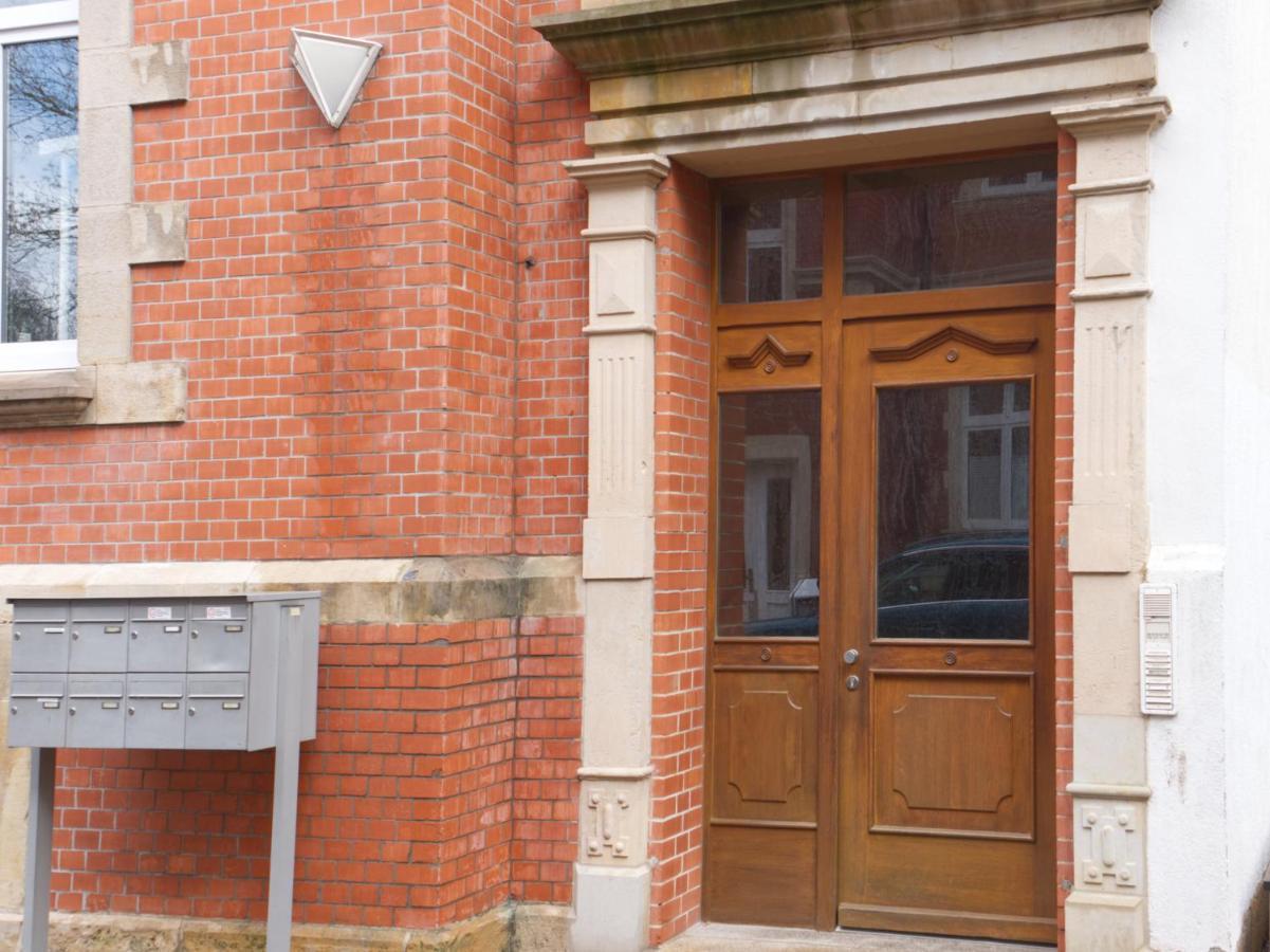 Bohnapartments Elisa - Wohlfuehlapartment Mit 2 Gratis Parkplaetzen Und 3 Schlafzimmern - Wlan - Vollausstattung Erfurt Bagian luar foto
